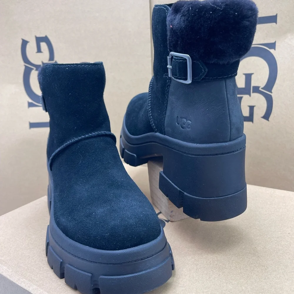 UGG Women's W/ 1174490 W BROOKLYN BUCKLE PLATFORM HIGH HEELS BOOTS BLACK